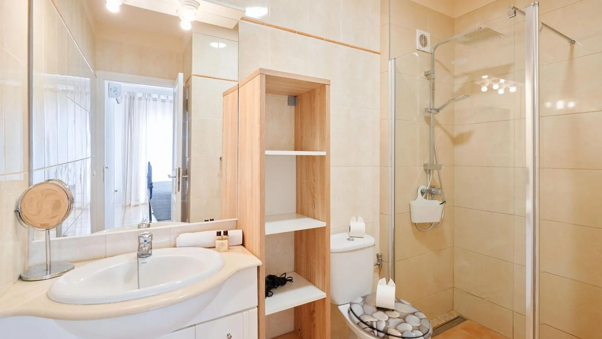 Oasis De Lia -Puerto Santiago Apartment Puerto de Santiago  Spain